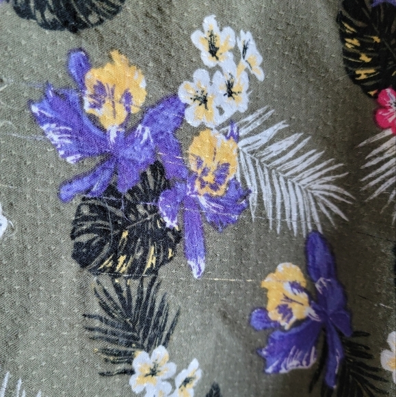 Michel Studio Floral Lightweight T-Shirt - Fits Size US L - Picture 6 of 6